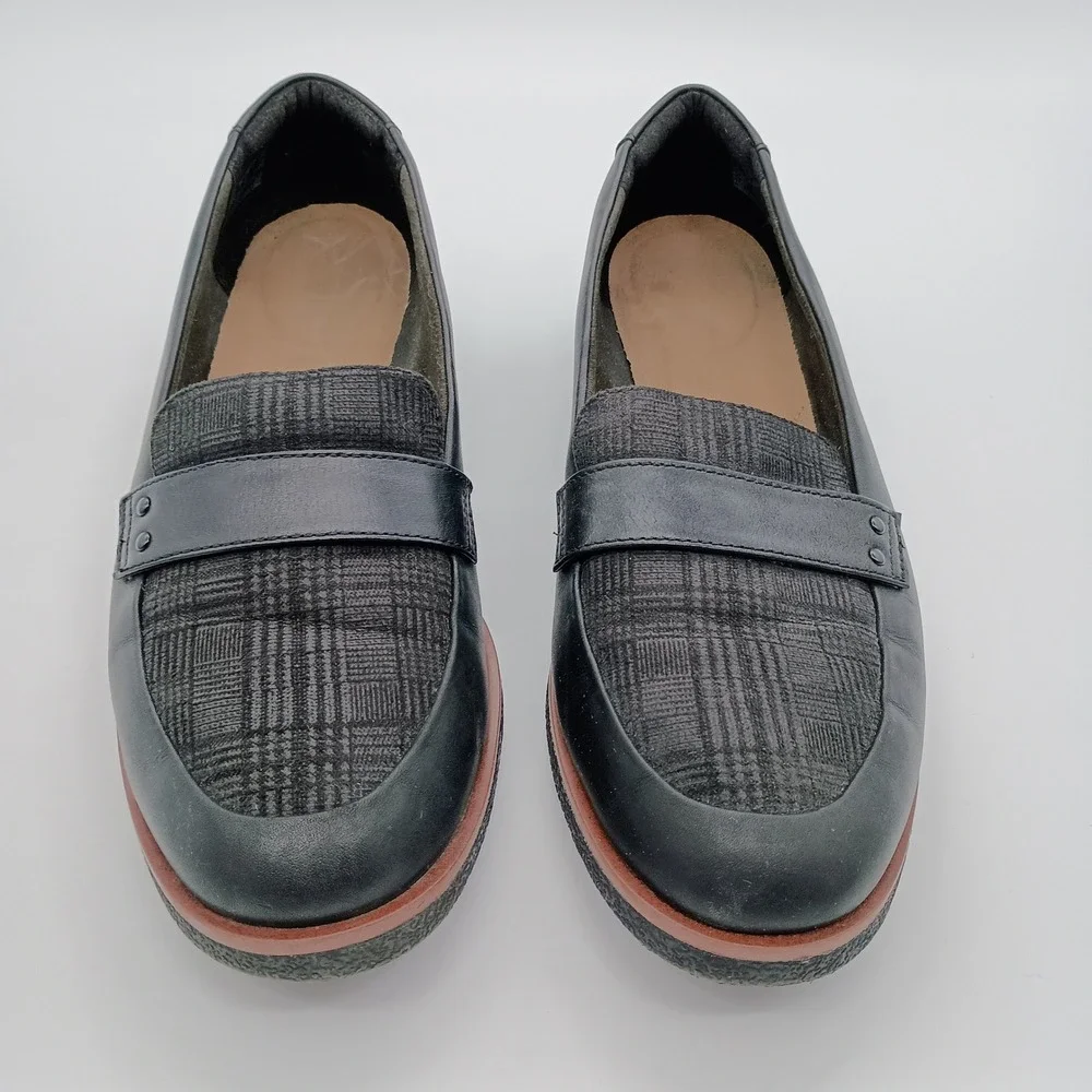 Clarks textures blend skirts